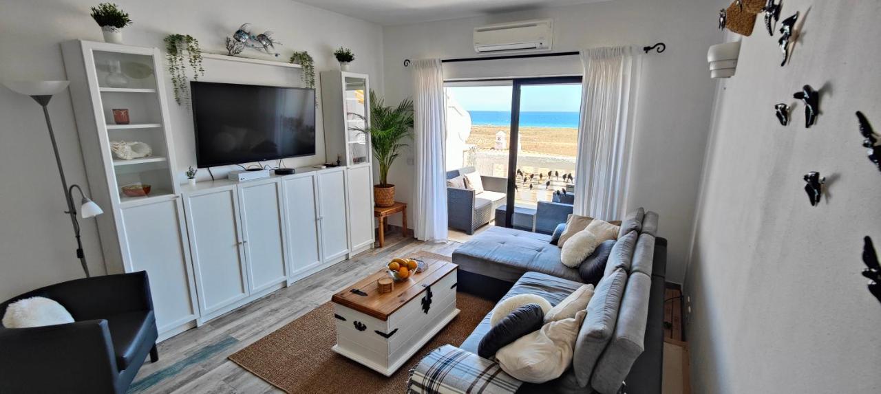 The Swallow'S Rest Beach House - Meia Praia Lagos Exterior photo