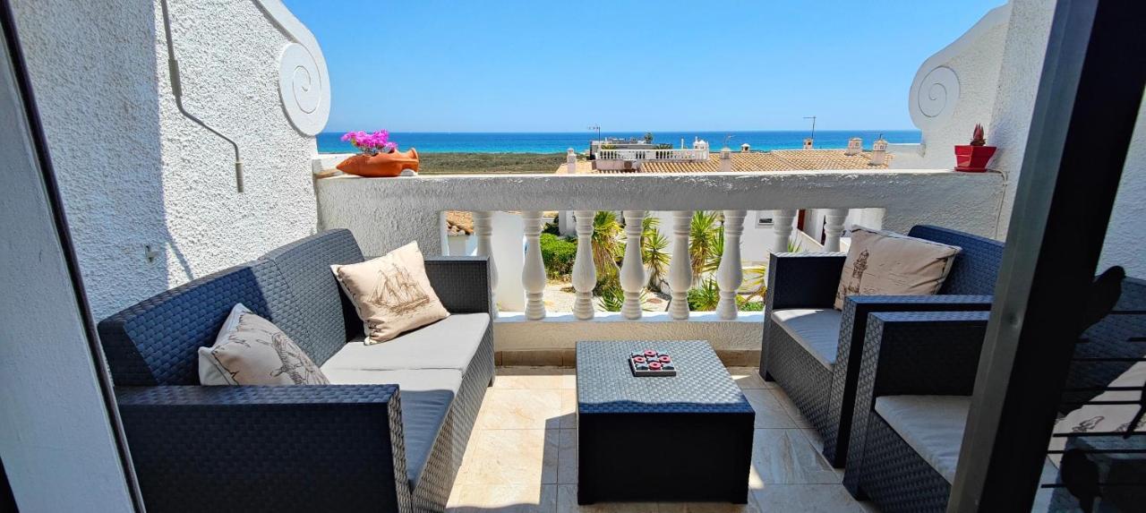 The Swallow'S Rest Beach House - Meia Praia Lagos Exterior photo