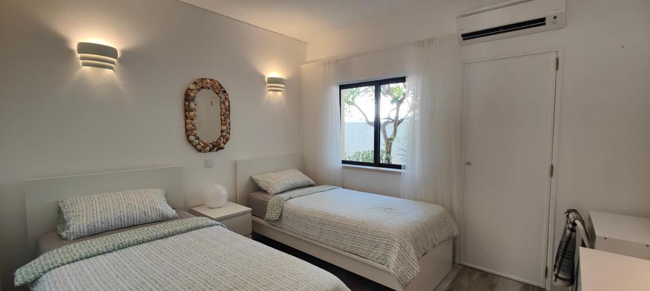 The Swallow'S Rest Beach House - Meia Praia Lagos Exterior photo